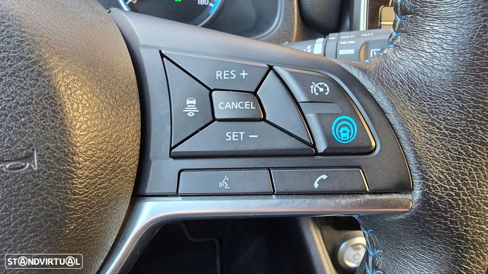 Nissan Leaf N-Connecta - 15