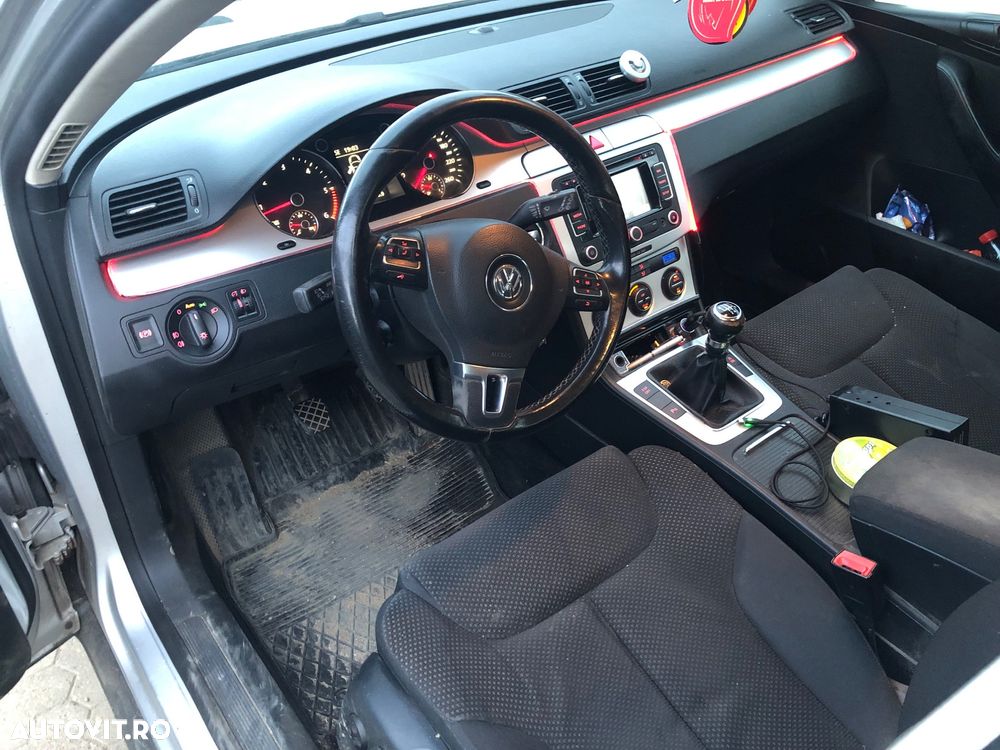 Volkswagen Passat Variant 1.6 TDI BlueMotion - 12