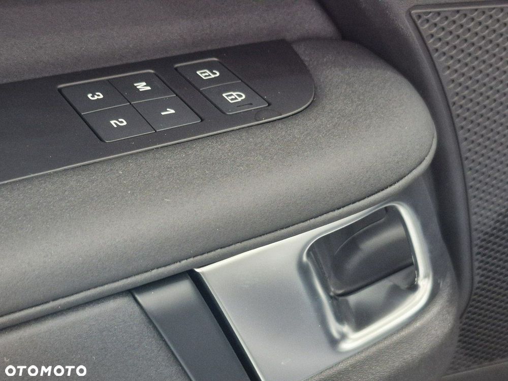 Land Rover Discovery - 16