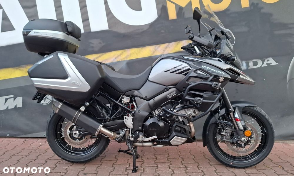Suzuki V-STROM - 1