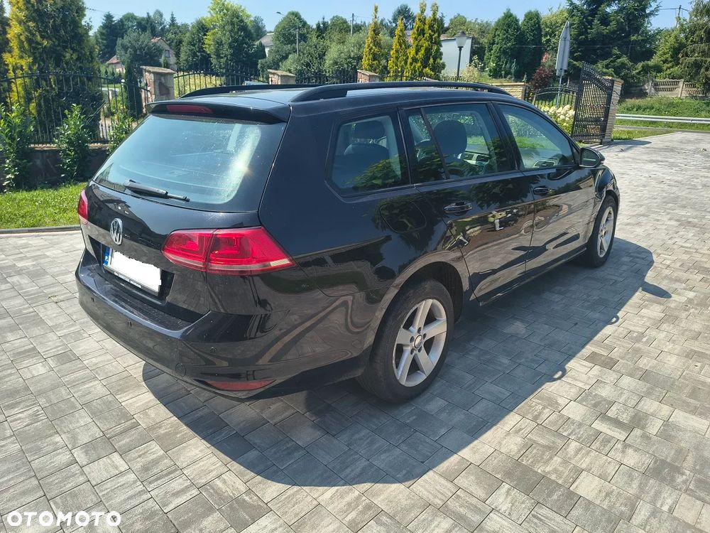 Volkswagen Golf 1.6 TDI DPF Comfortline - 6