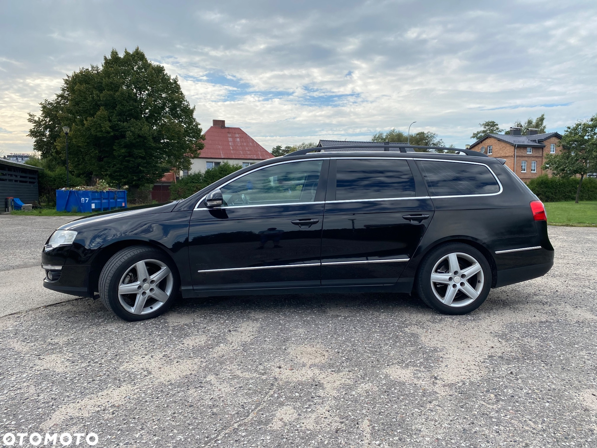 Volkswagen Passat - 4
