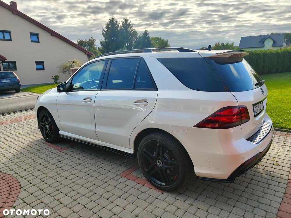Mercedes-Benz GLE 350 d 4-Matic - 4