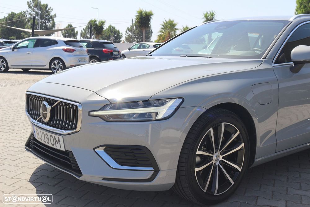 Volvo V60 2.0 T6 AWD TE Essential - 13