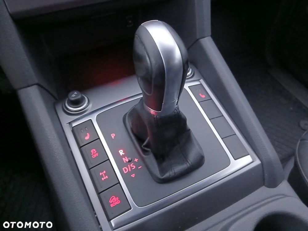 Volkswagen Amarok 2.0 BiTDI Autm Highline - 14