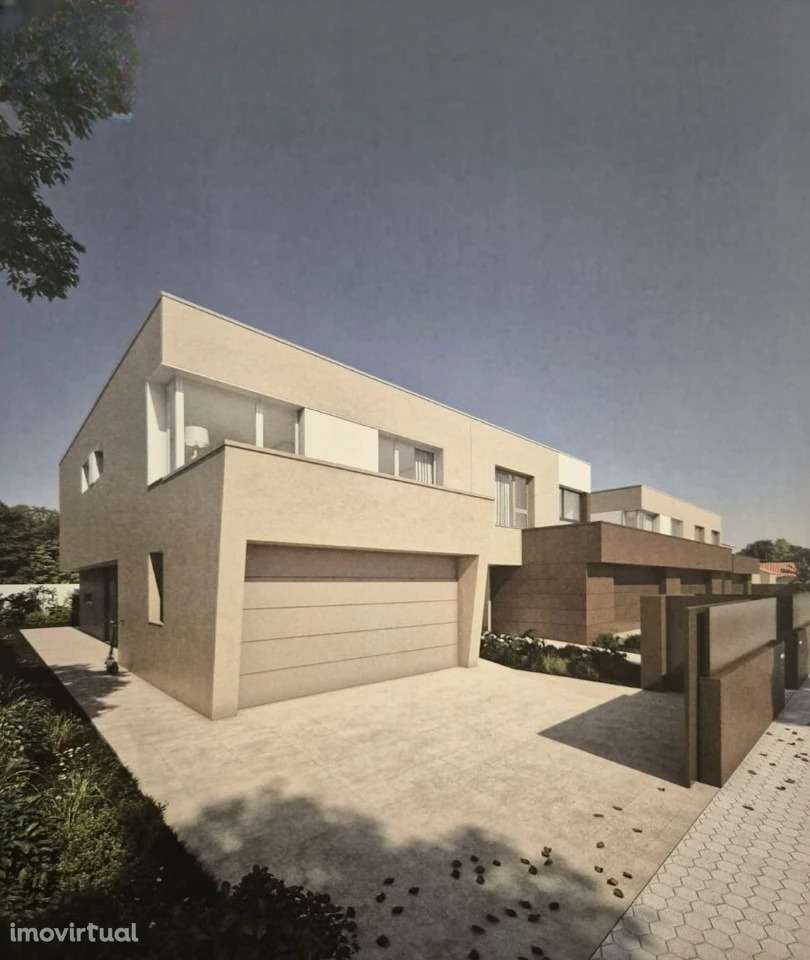 Moradia T4 com Garagem Fechada e Piscina  Oliveirinha – Aveiro - Grande imagem: 3/14