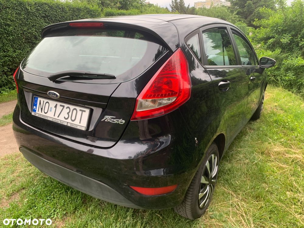 Ford Fiesta 1.25 Ambiente EU5 - 4