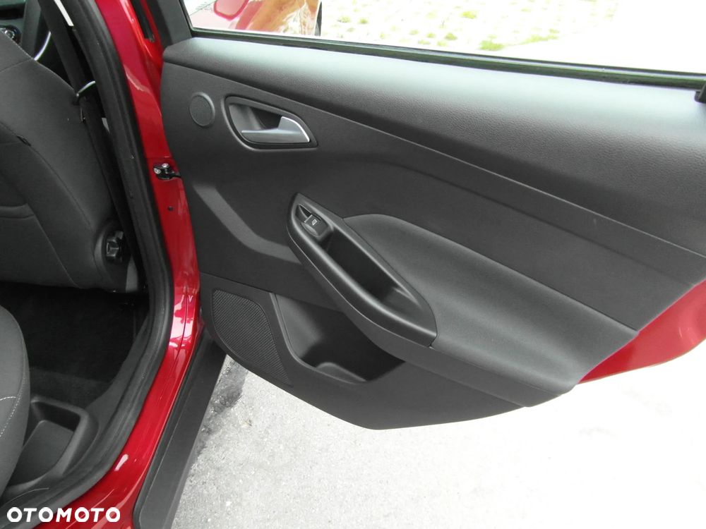 Ford Focus 1.6 TI-VCT Titanium - 32