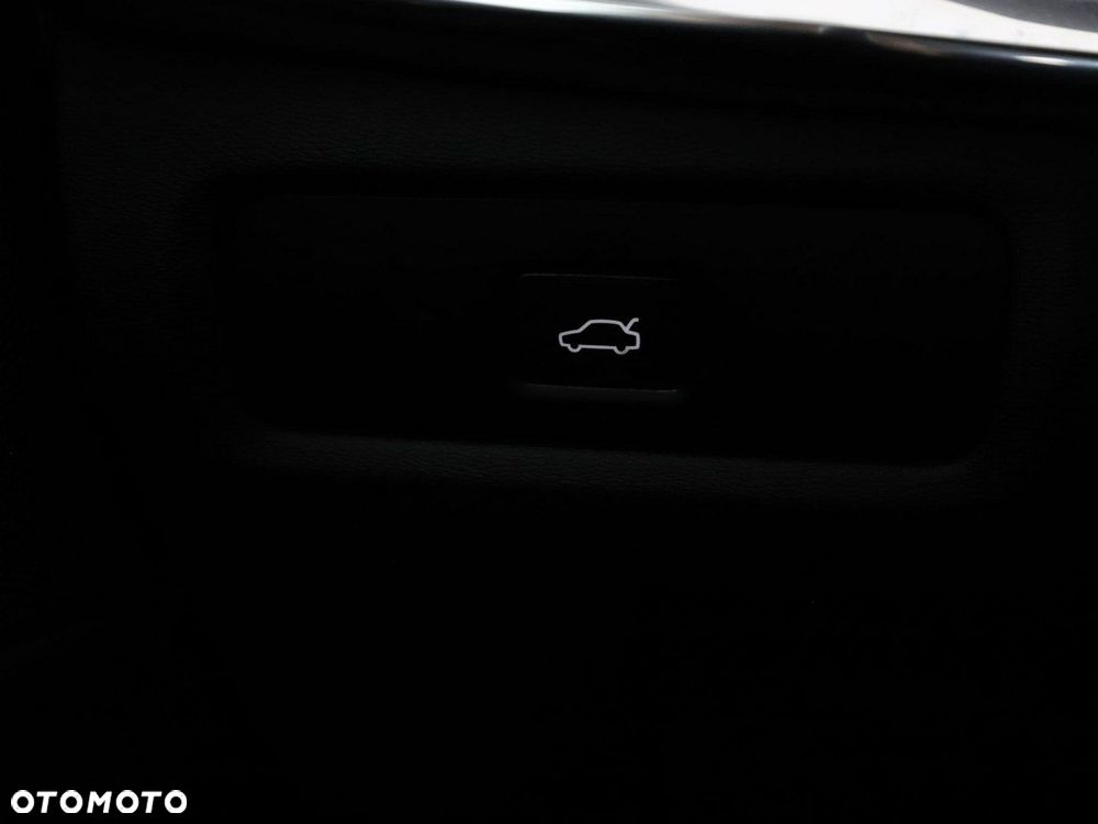 Volvo S90 B5 D AWD Geartronic Momentum Pro - 37