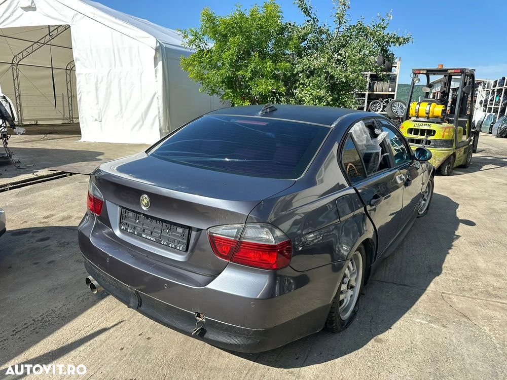 Dezmembrari BMW 320i N46 / E90 - 4