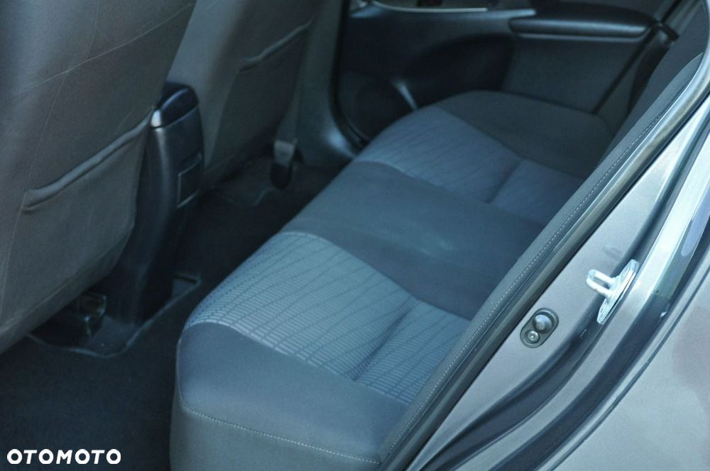Toyota Avensis Touring Sports 1.8 Multidrive S Comfort - 24