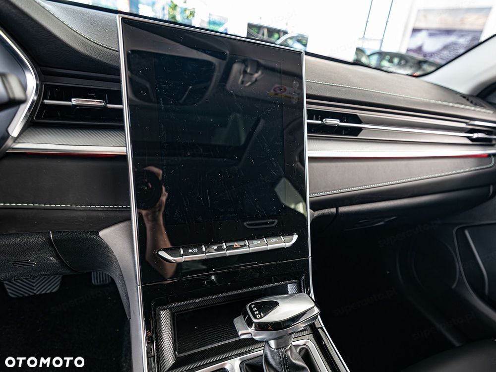 JAC J7 Plus CVT - 13