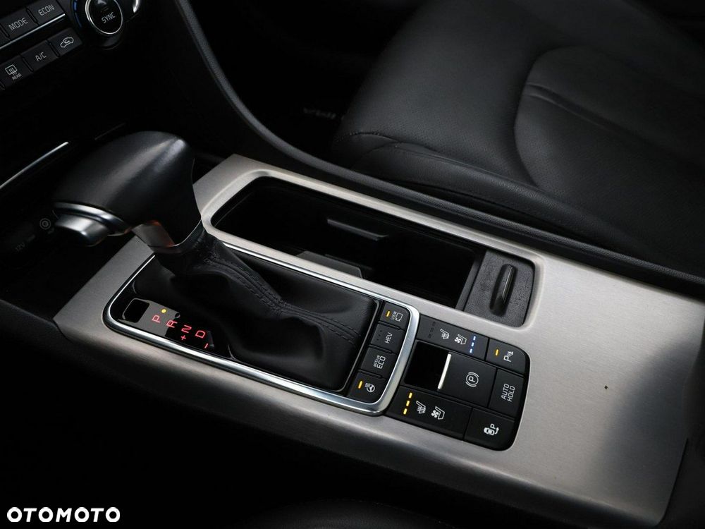 Kia Optima Plug-in Hybrid - 28