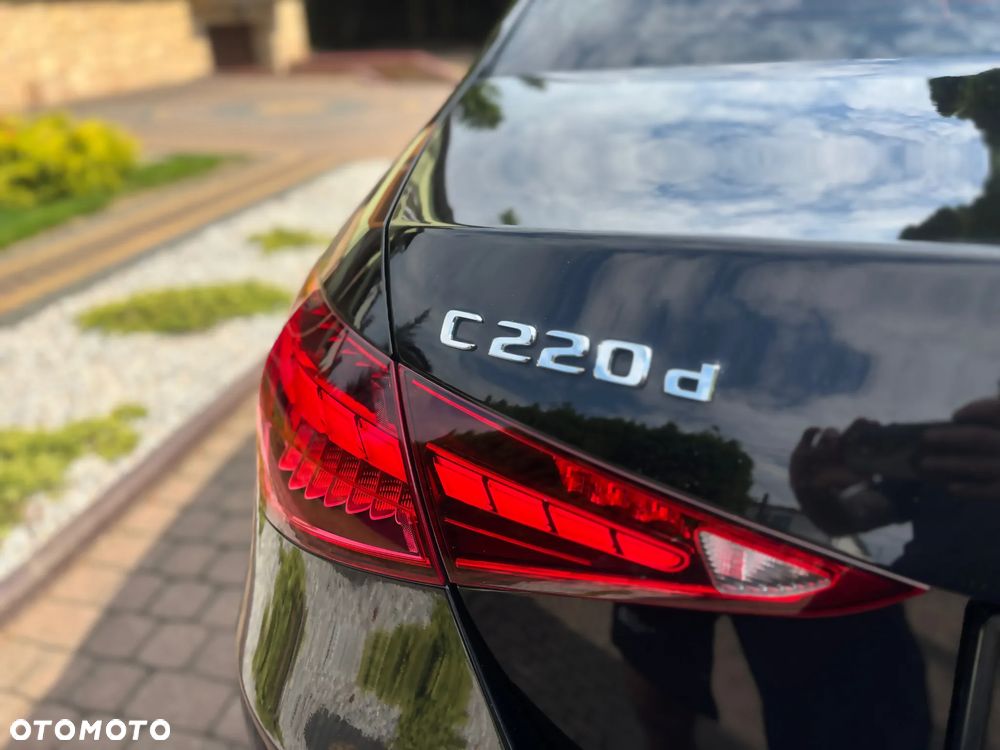 Mercedes-Benz Klasa C 220 d 9G-TRONIC Avantgarde - 32