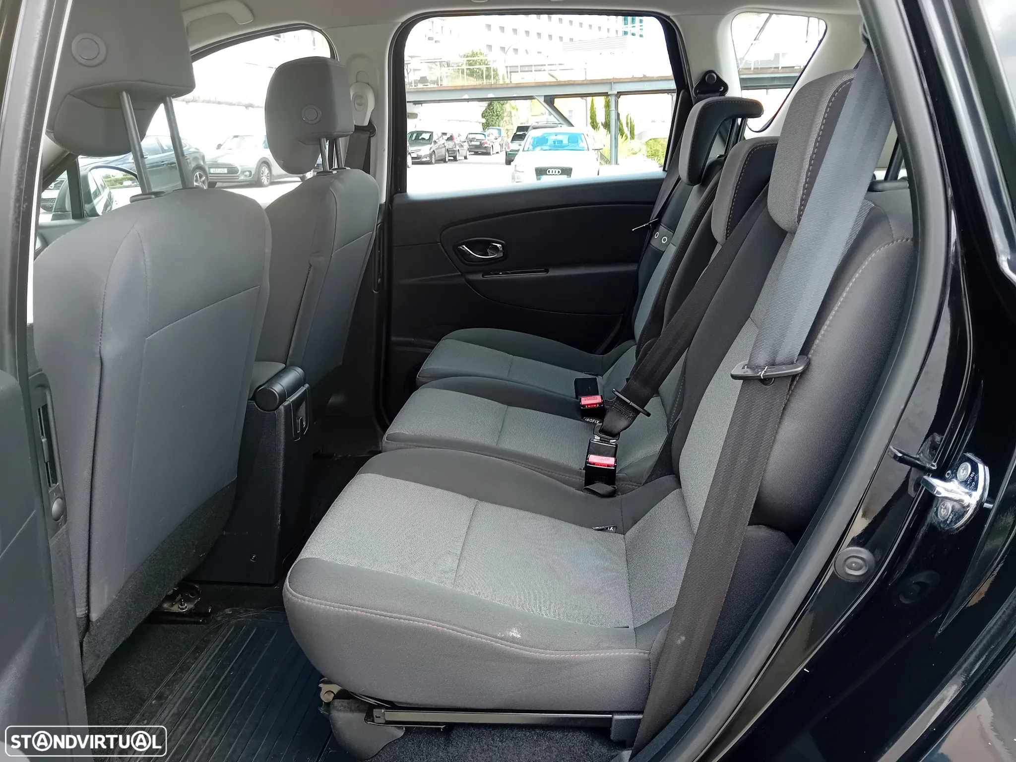 Renault Scénic 1.5 dCi Dynamique S - 23