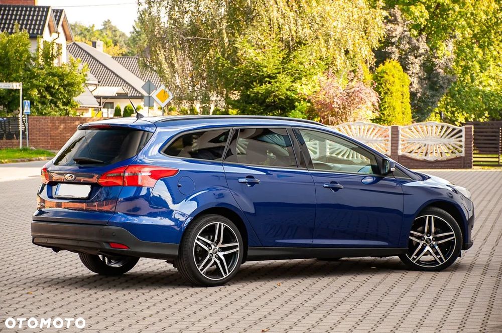 Ford Focus 1.6 TDCi DPF Start-Stopp-System SYNC Edition - 18