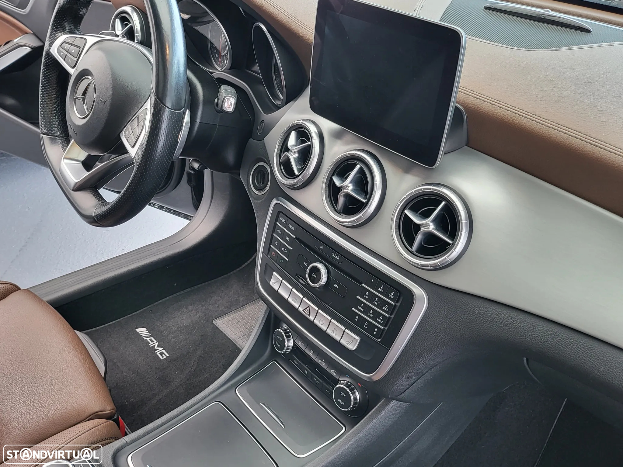 Mercedes-Benz CLA 220 Shooting Brake d 7G-DCT AMG Line - 14