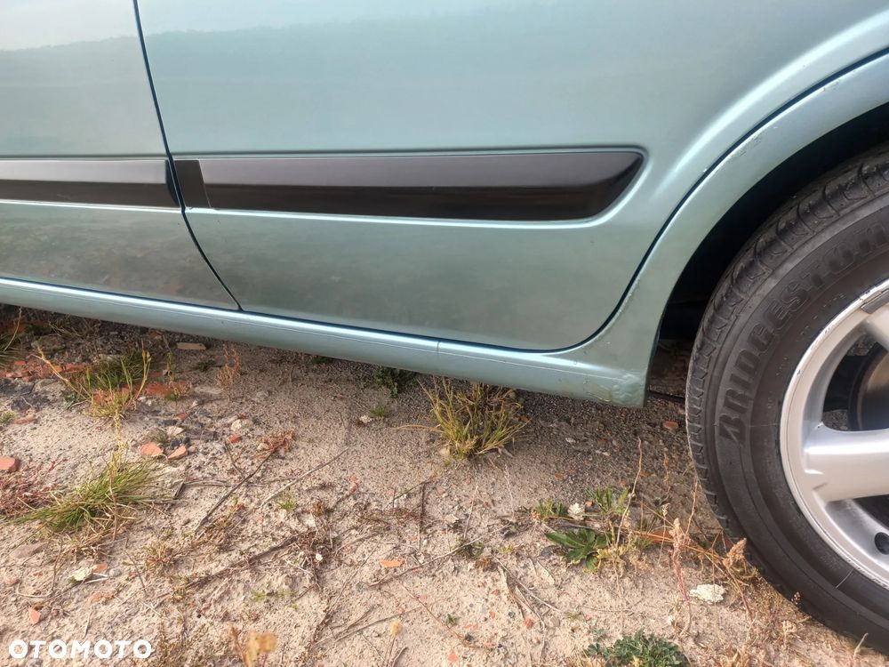 Nissan Almera - 17