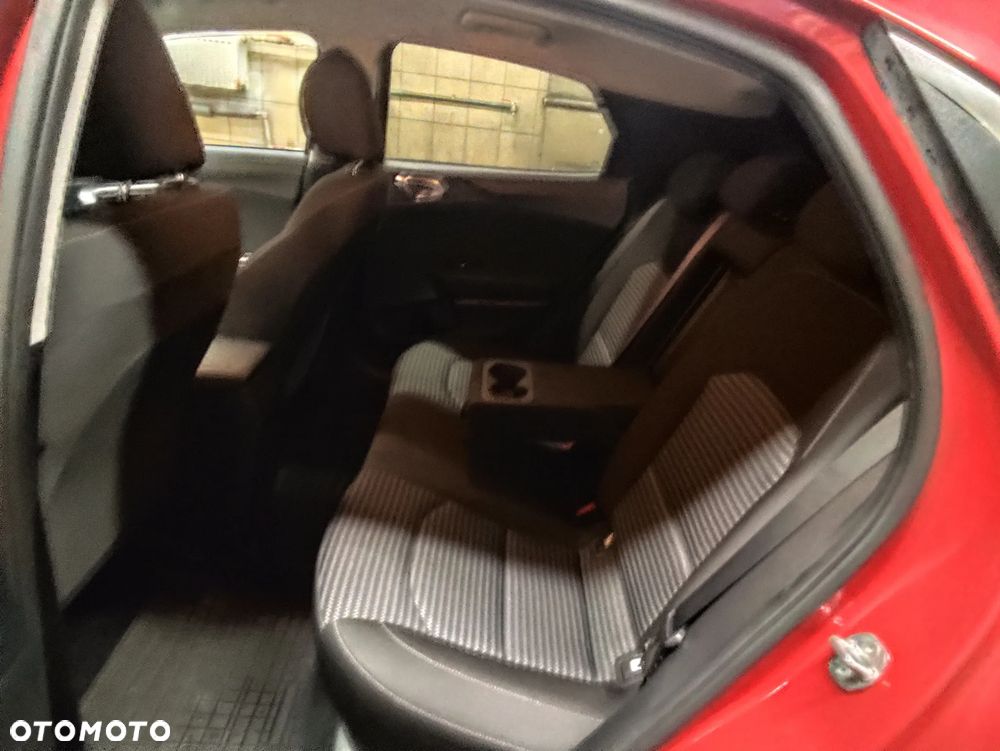Kia XCeed 1.5 T-GDI M - 14