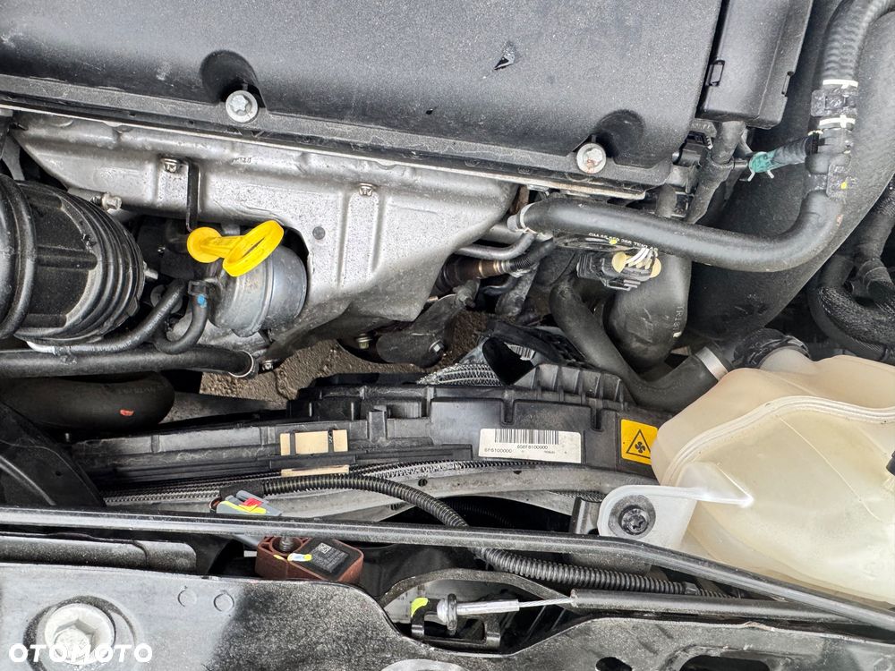 Opel Corsa 1.6 Turbo OPC - 21