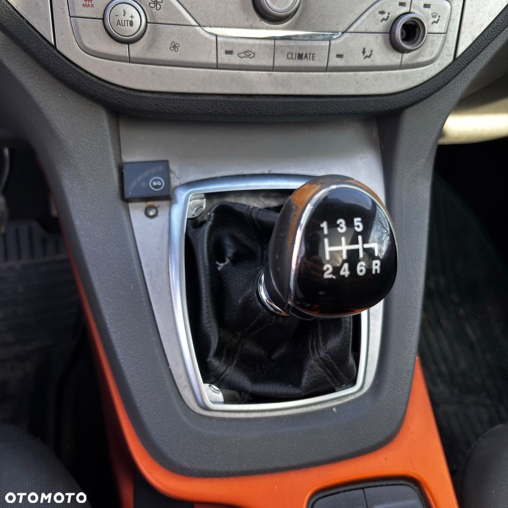 Ford Kuga 2.5 Titanium - 7
