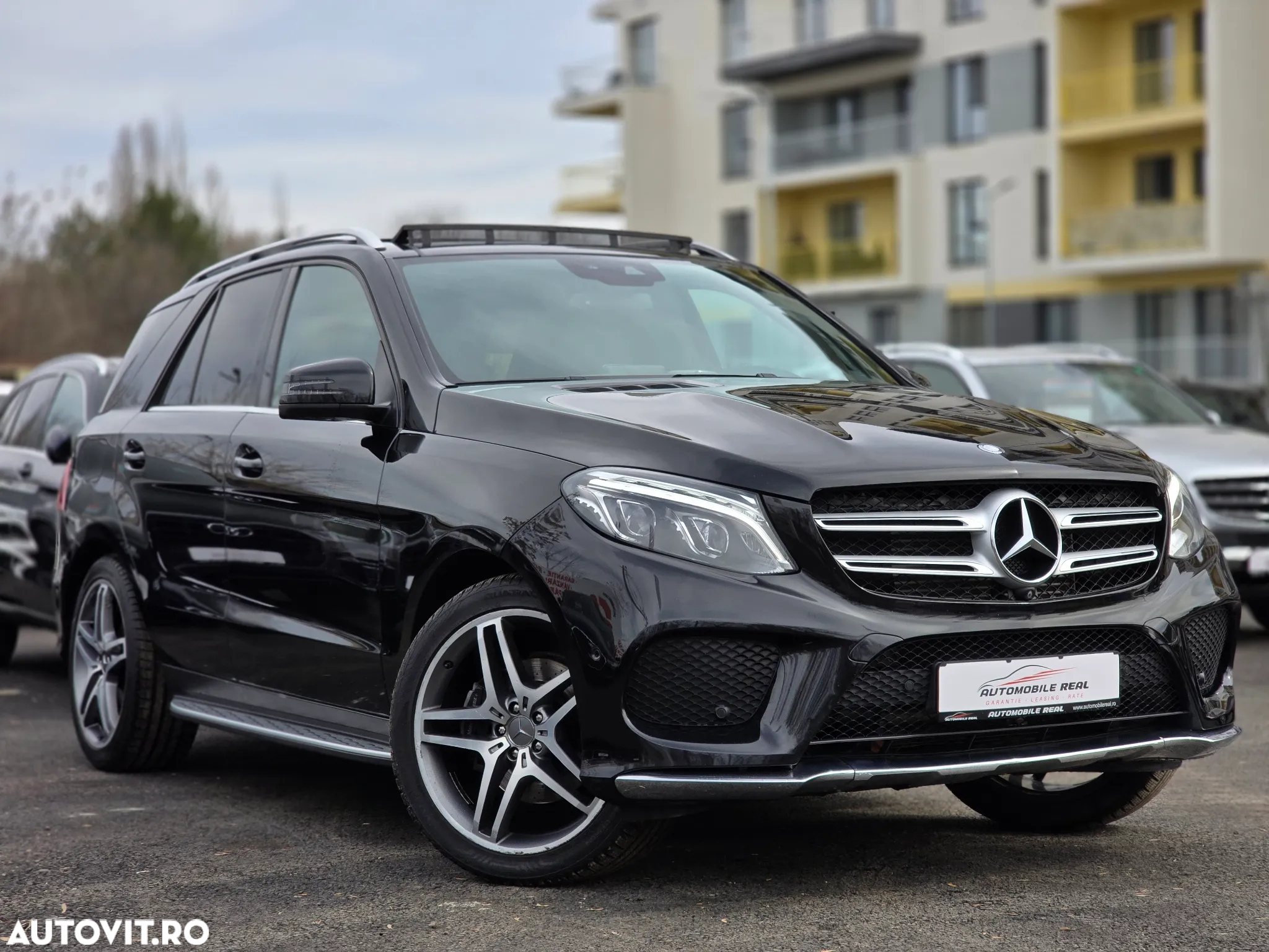 Mercedes-Benz GLE 250 d 4Matic 9G-TRONIC AMG Line - 2