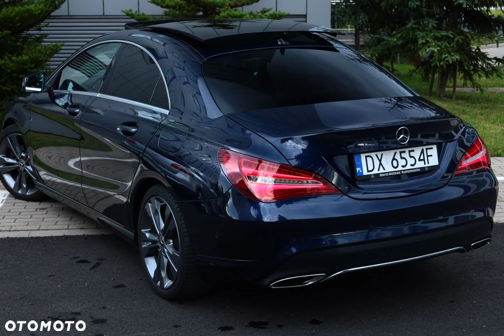 Mercedes-Benz CLA 180 7G-DCT Peak Edition - 3