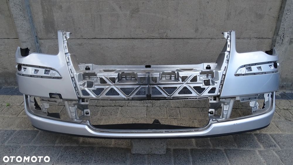 VW TOURAN 1T0 07/10r LIFT - zderzak przedni - 1