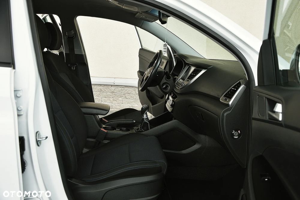 Hyundai Tucson blue 1.6 GDi 2WD Passion - 12