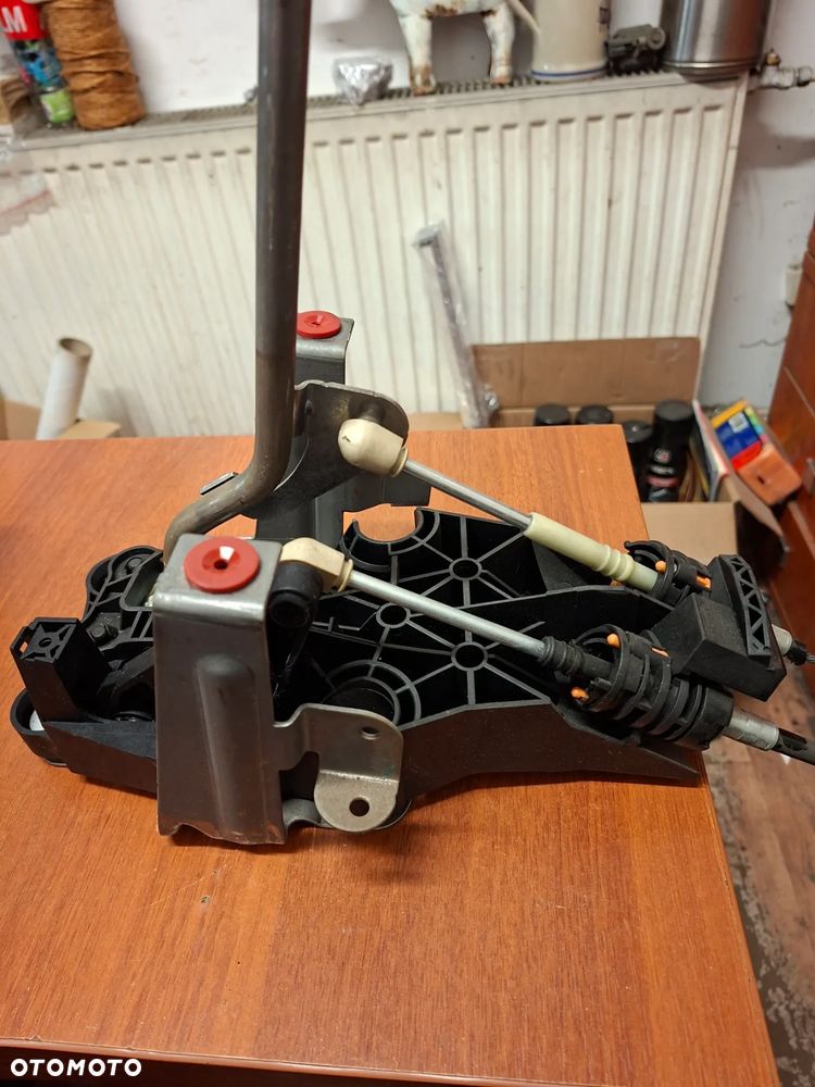 Mechanizm lewarek zmiany biegów Mazda 2 DY 2007 - 7