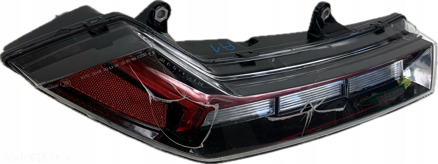A1 LAMBORGHINI HURACAN LAMPA PRAWA TYLNA TYŁ EU 4T0945096 - 1