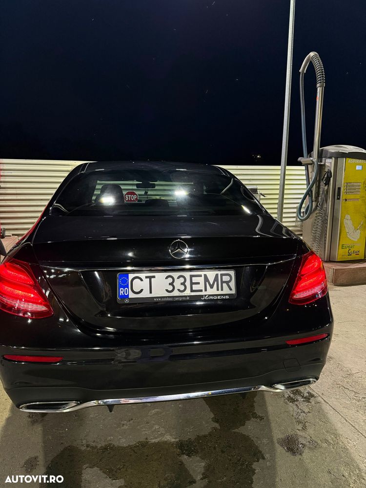Mercedes-Benz E 220 d 4MATIC 9G-TRONIC AMG Line - 10