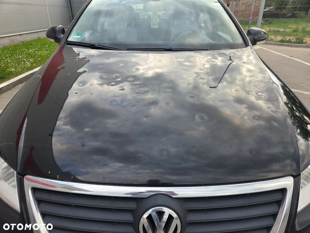 Volkswagen Passat 2.0 TDI DPF BlueMotion Technology Comfortline - 12