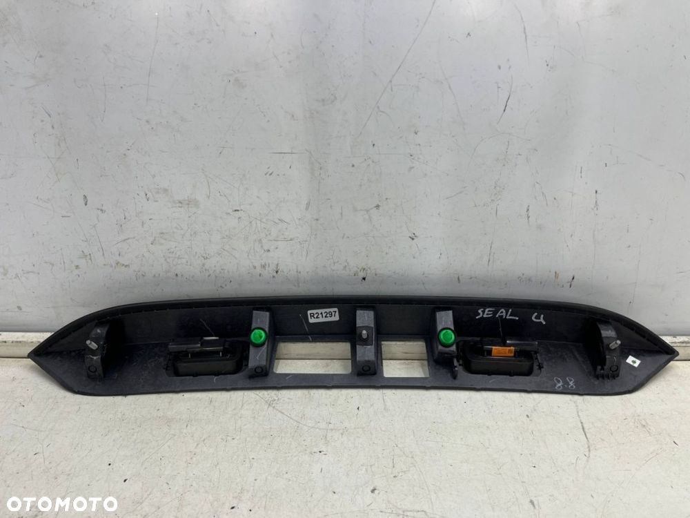 Listwa BYD Seal U 23r.- lampki podświetlenia tablicy blenda nakładka dolna klapy bagażnika - 7