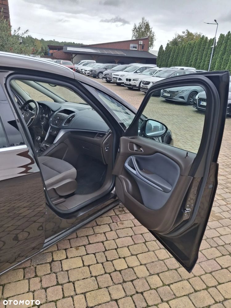 Opel Zafira 1.4 T Elite - 11
