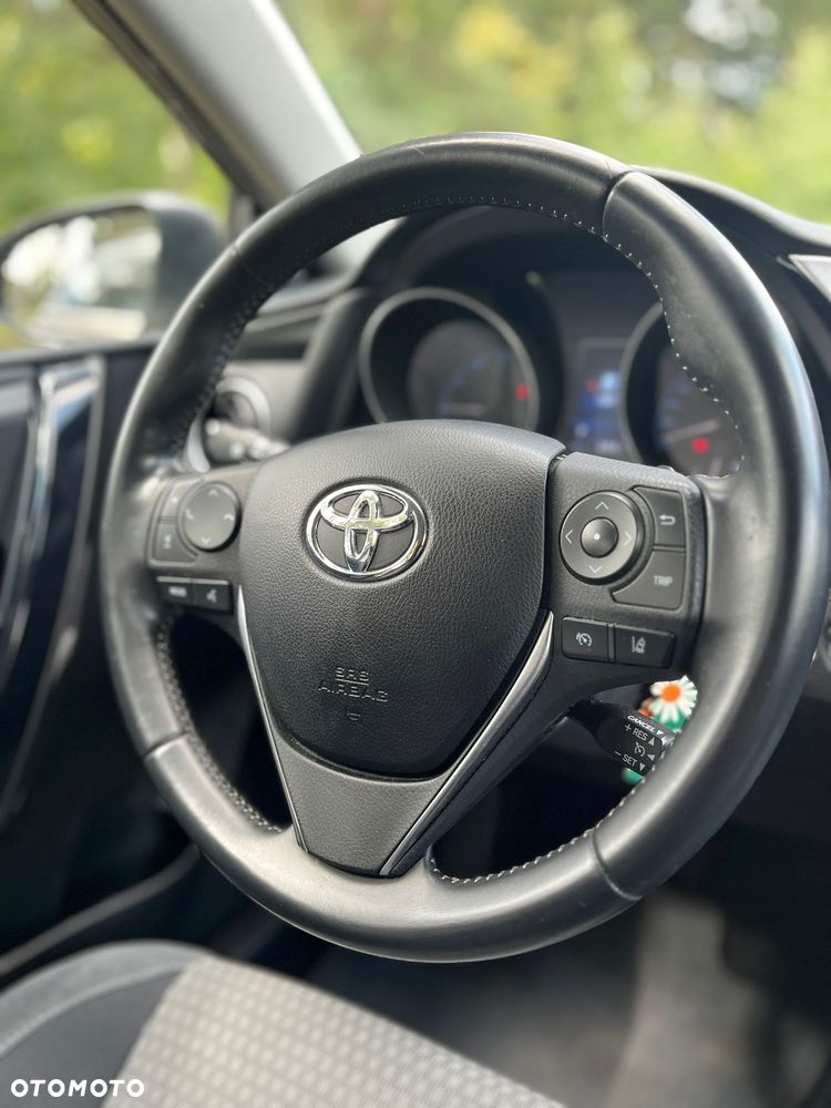 Toyota Auris 1.2 T GPF Selection MS - 12