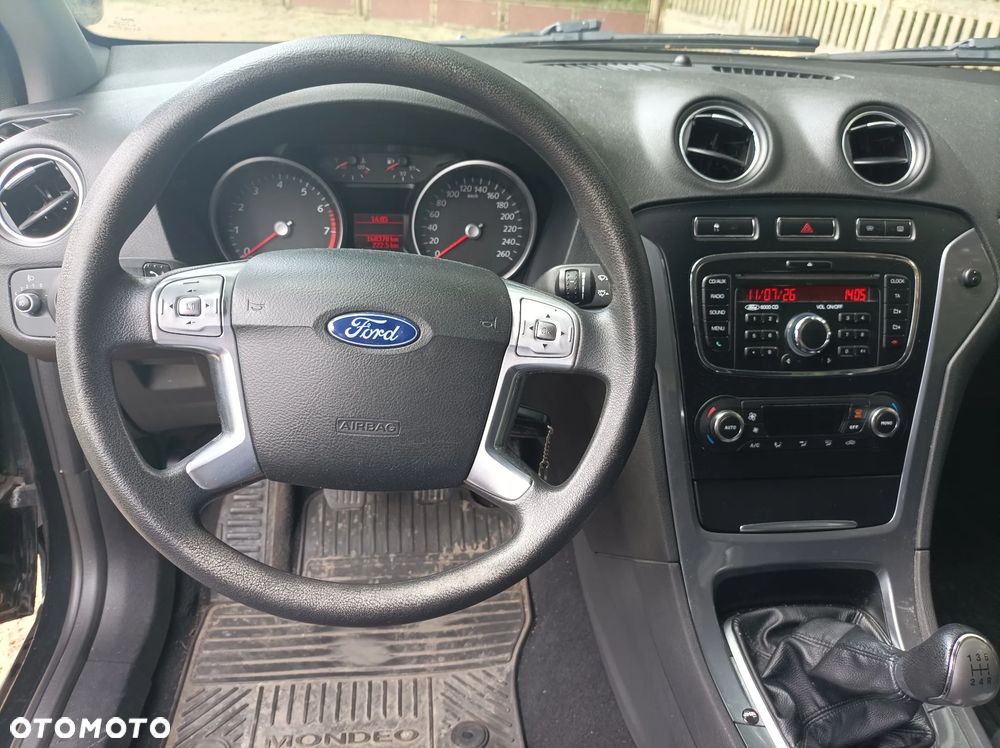 Ford Mondeo 1.6 Ambiente - 4