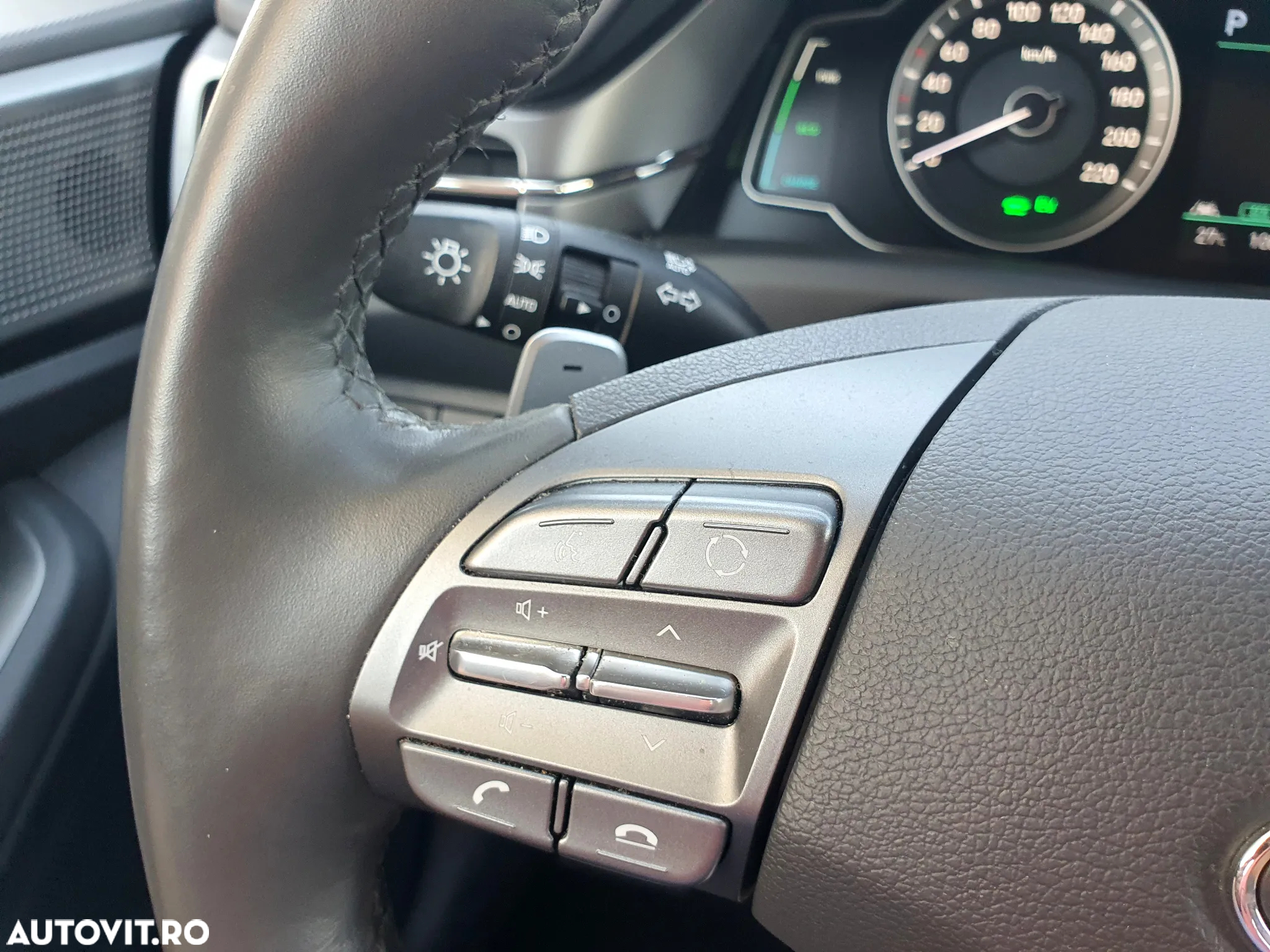 Hyundai IONIQ Plug-in-Hybrid 1.6 GDI Style - 21
