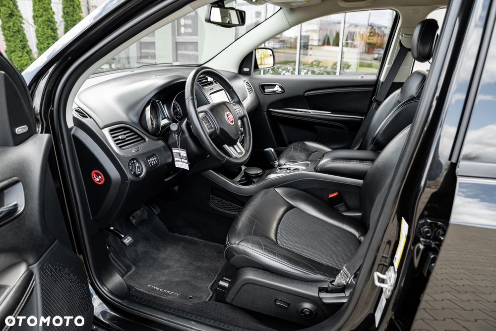 Fiat Freemont 2.0 Multijet 16V DPF Automatik Allrad Black Code - 16