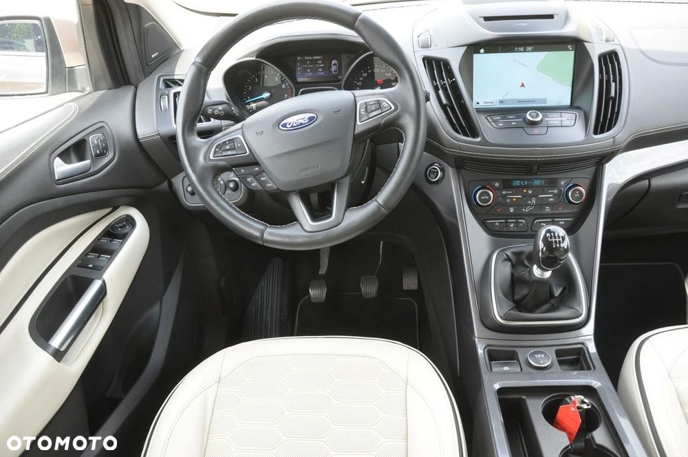 Ford Kuga 1.5 EcoBoost 2x4 Vignale - 13
