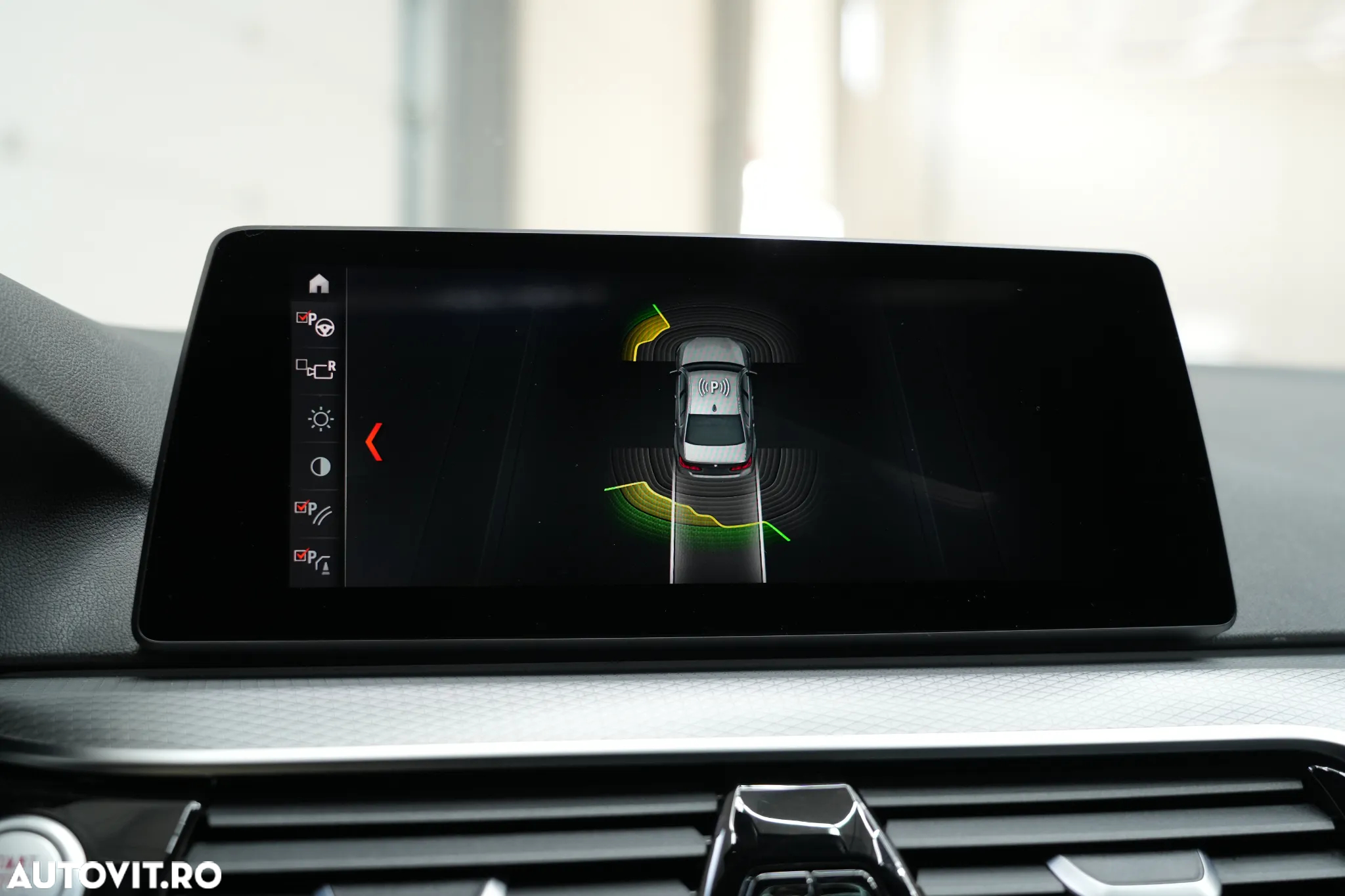 BMW Seria 5 520i AT - 16