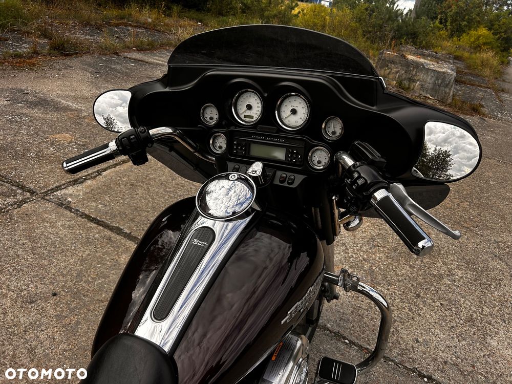 Harley-Davidson Touring Street Glide - 8