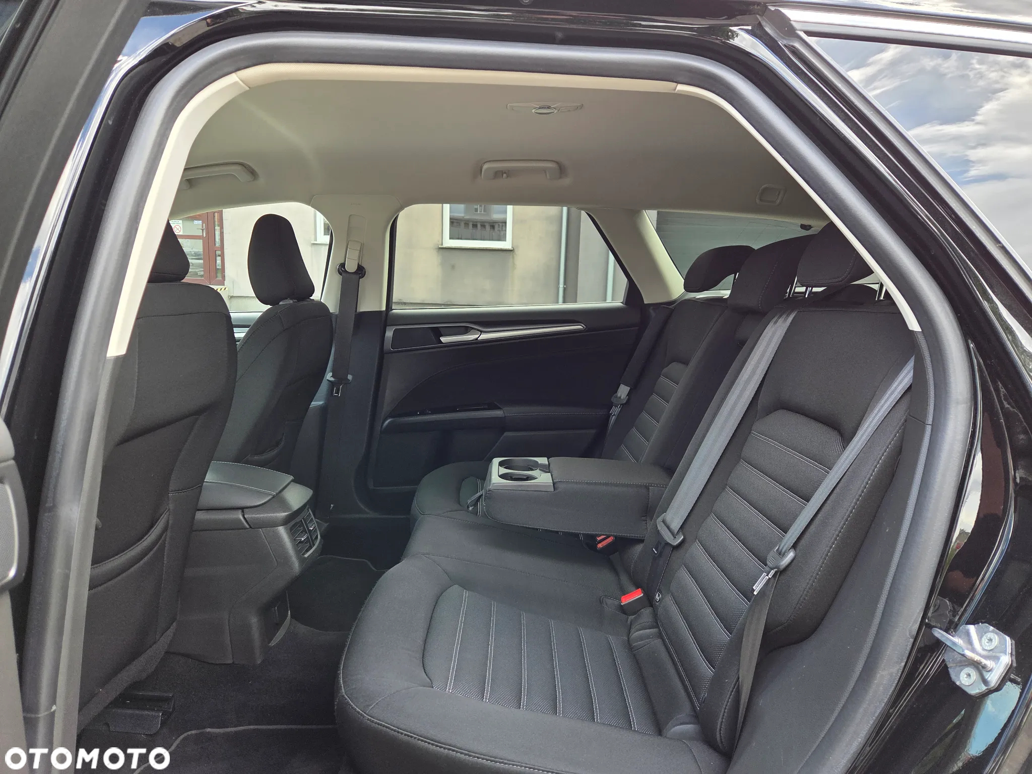 Ford Mondeo 2.0 TDCi Trend - 33