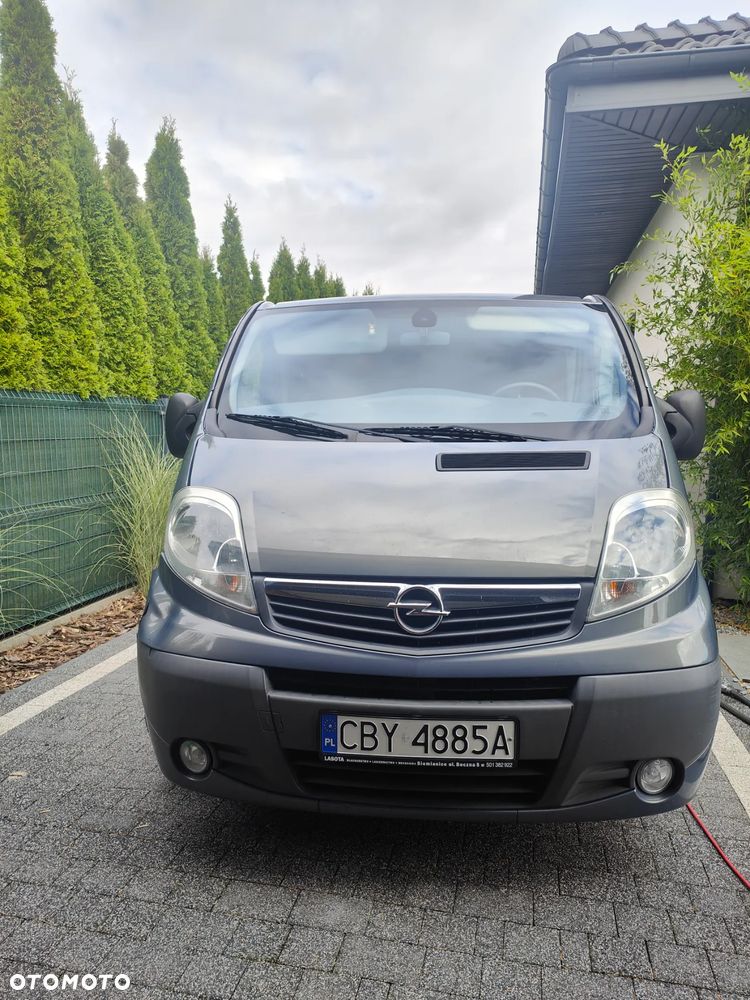 Opel Vivaro - 1