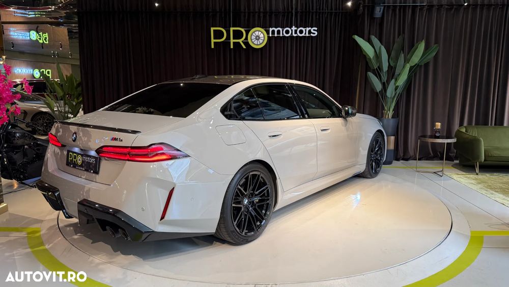 BMW M5 xDrive - 7
