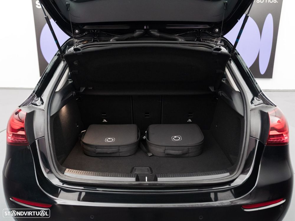 Mercedes-Benz A 250 e - 11