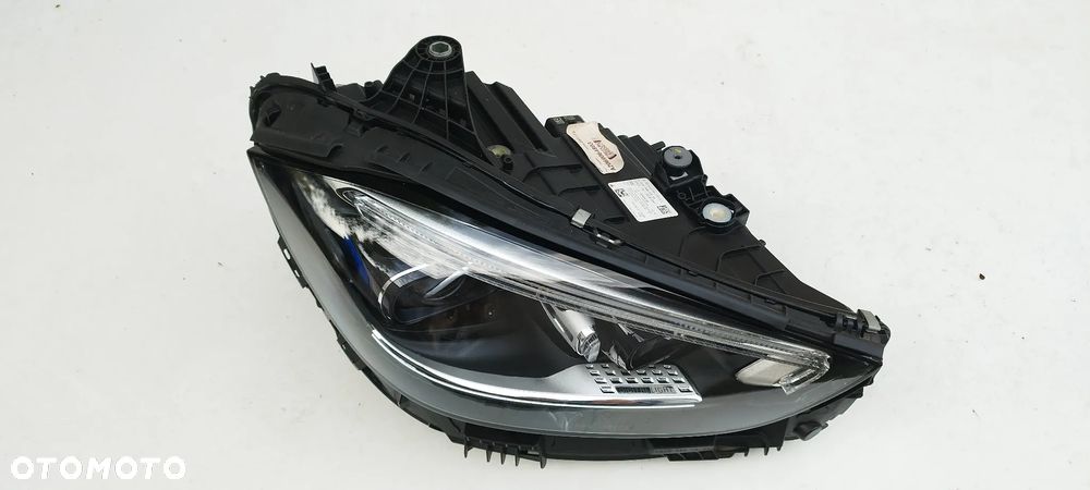 Mercedes C-Klasa W206 2021- Full Led Digital Prawa Oryginał