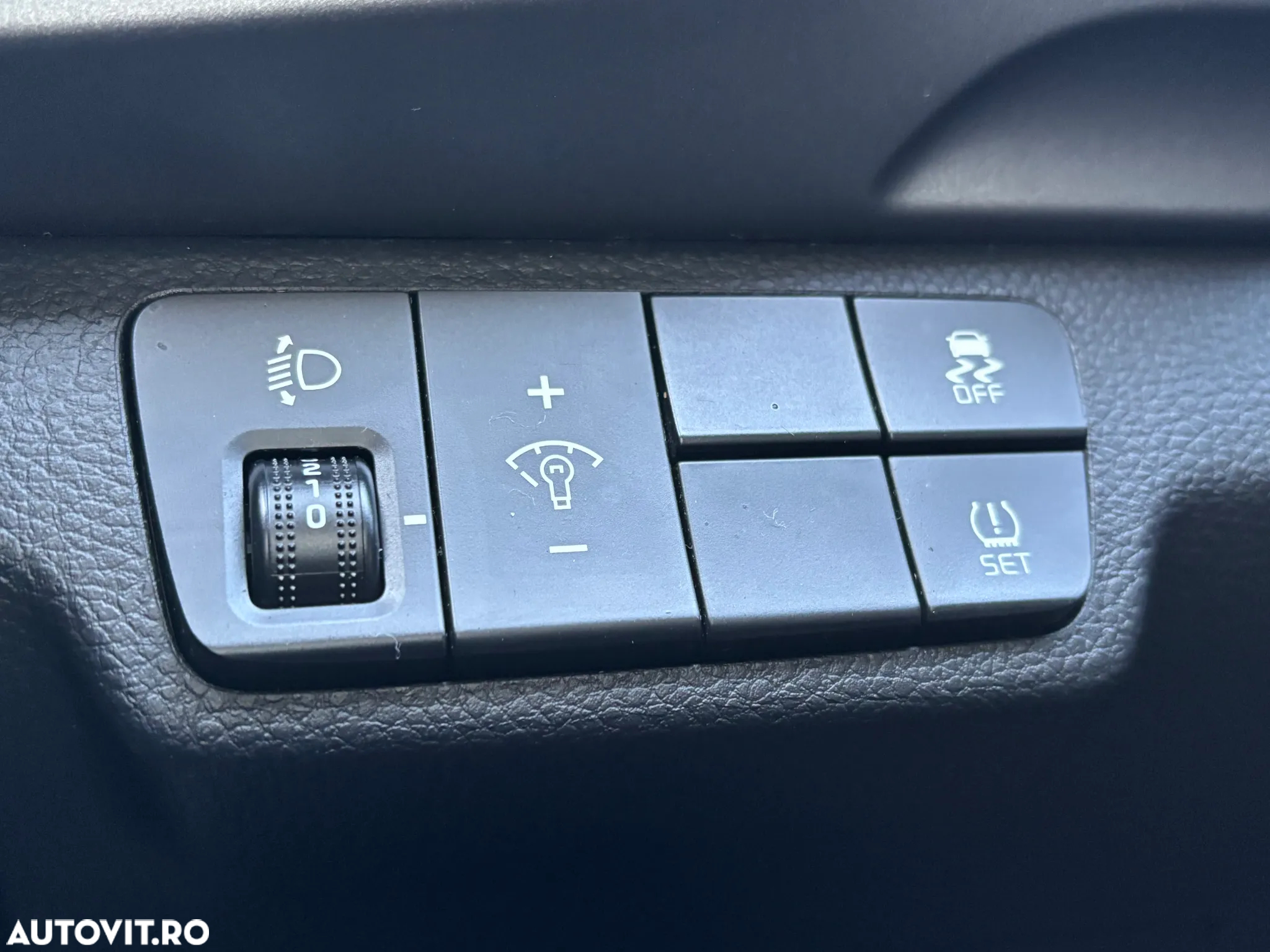 Kia Stonic 1.0 T-GDI HP Urban - 33