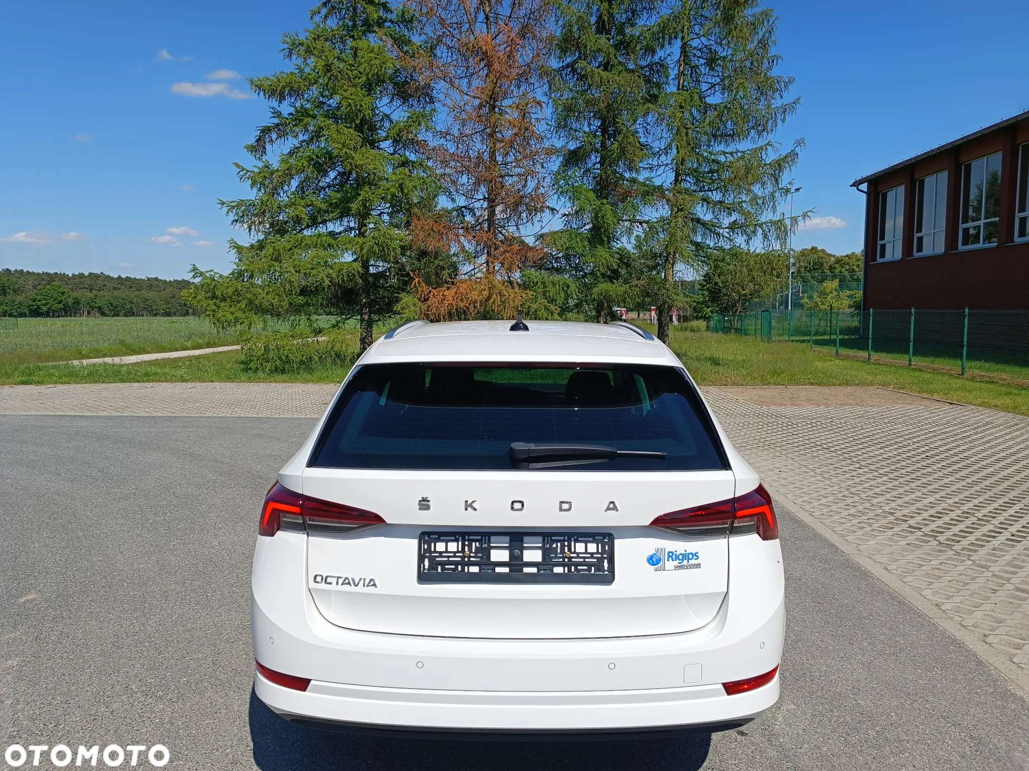 Skoda Octavia 2.0 TDI Business DSG - 5