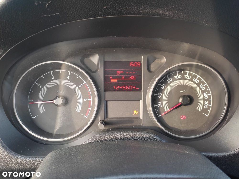 Peugeot 301 1.6 HDi Active - 12